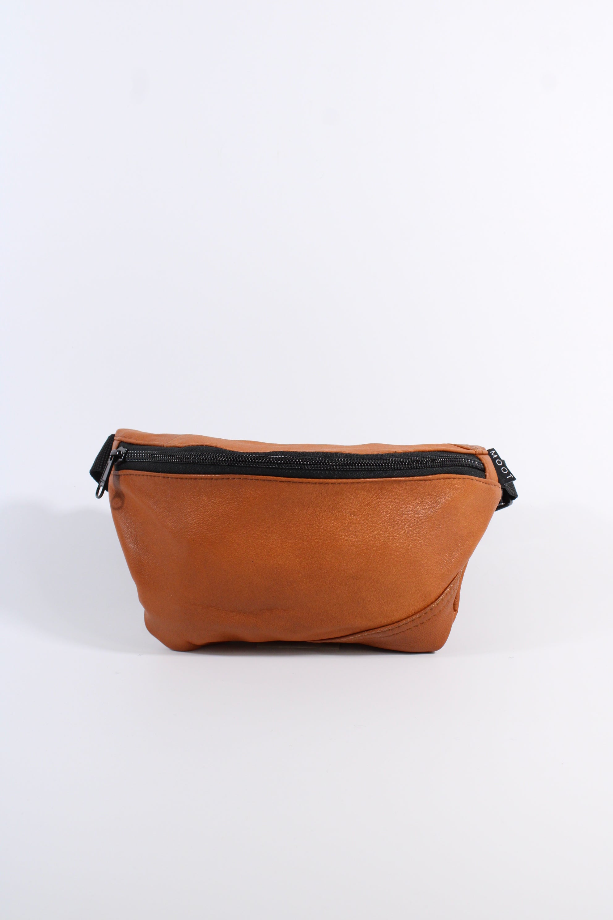 Die Bauchtasche – Cognac