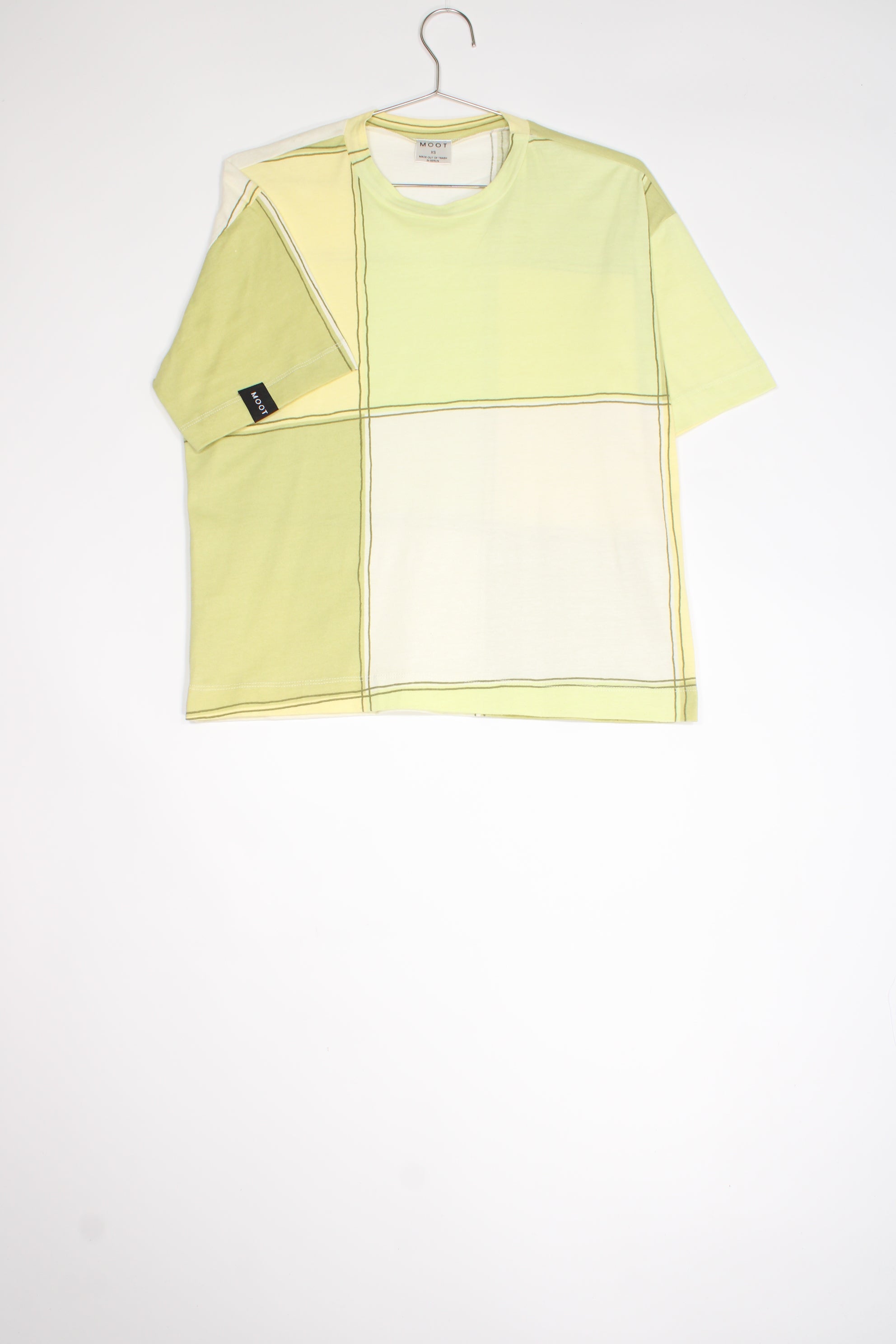Das T-Shirt in XS - Oversized