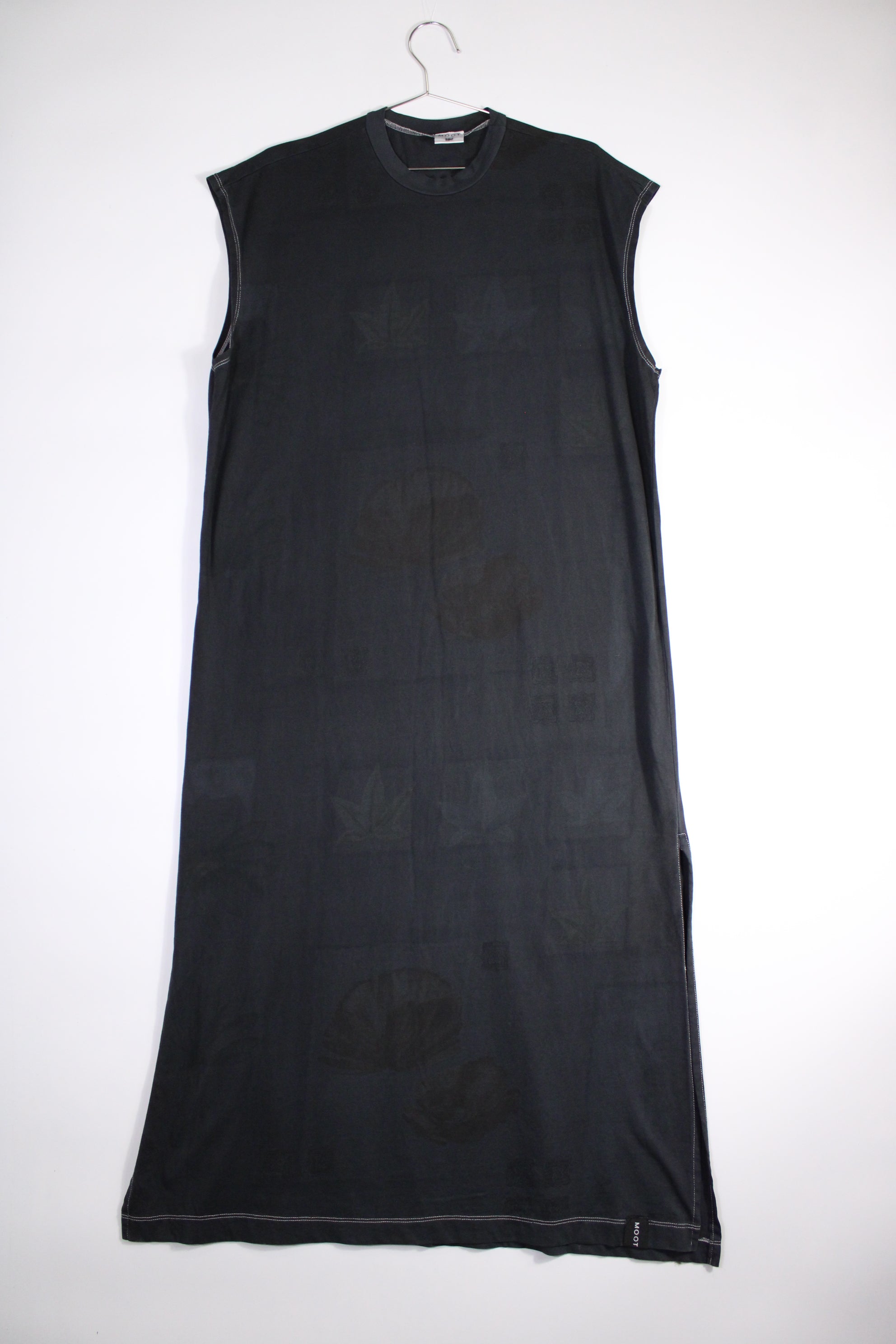 Das Kleid in L