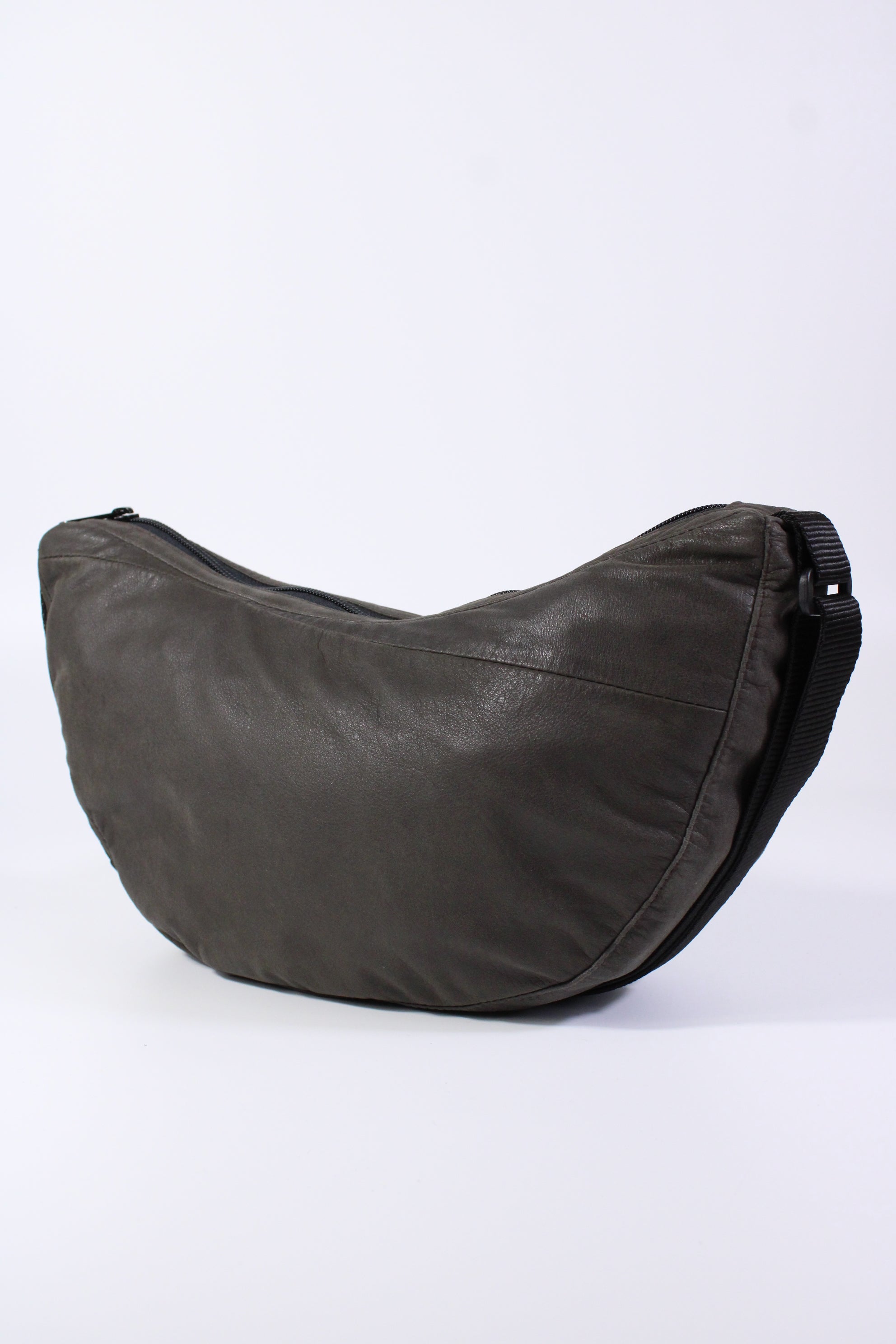 Die Moonbag - Graubraun (Nubukleder)