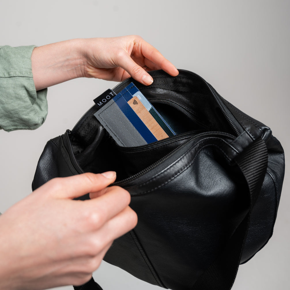 Die Moonbag