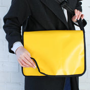 Die Messenger Bag