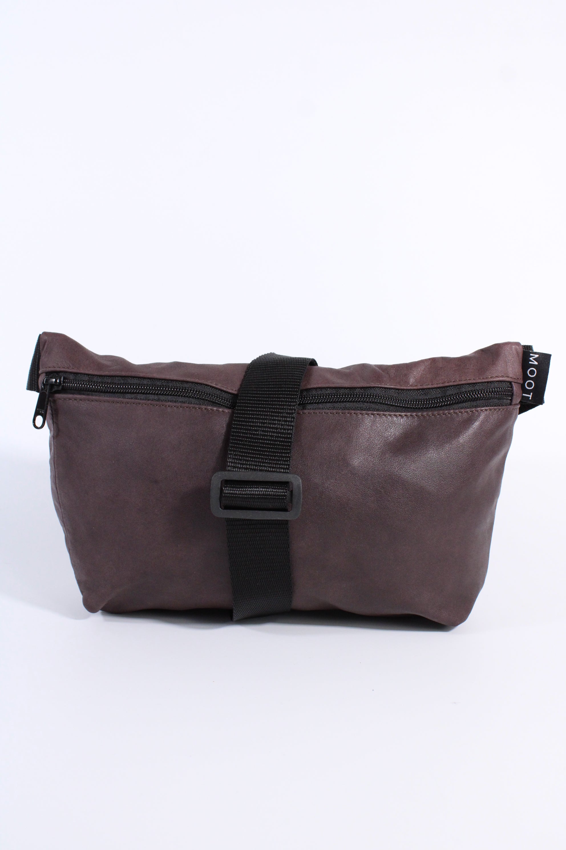 Die Schultertasche - Aubergine