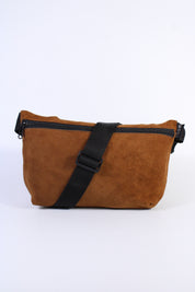 Die Schultertasche - Toffeebraun (Wildleder)