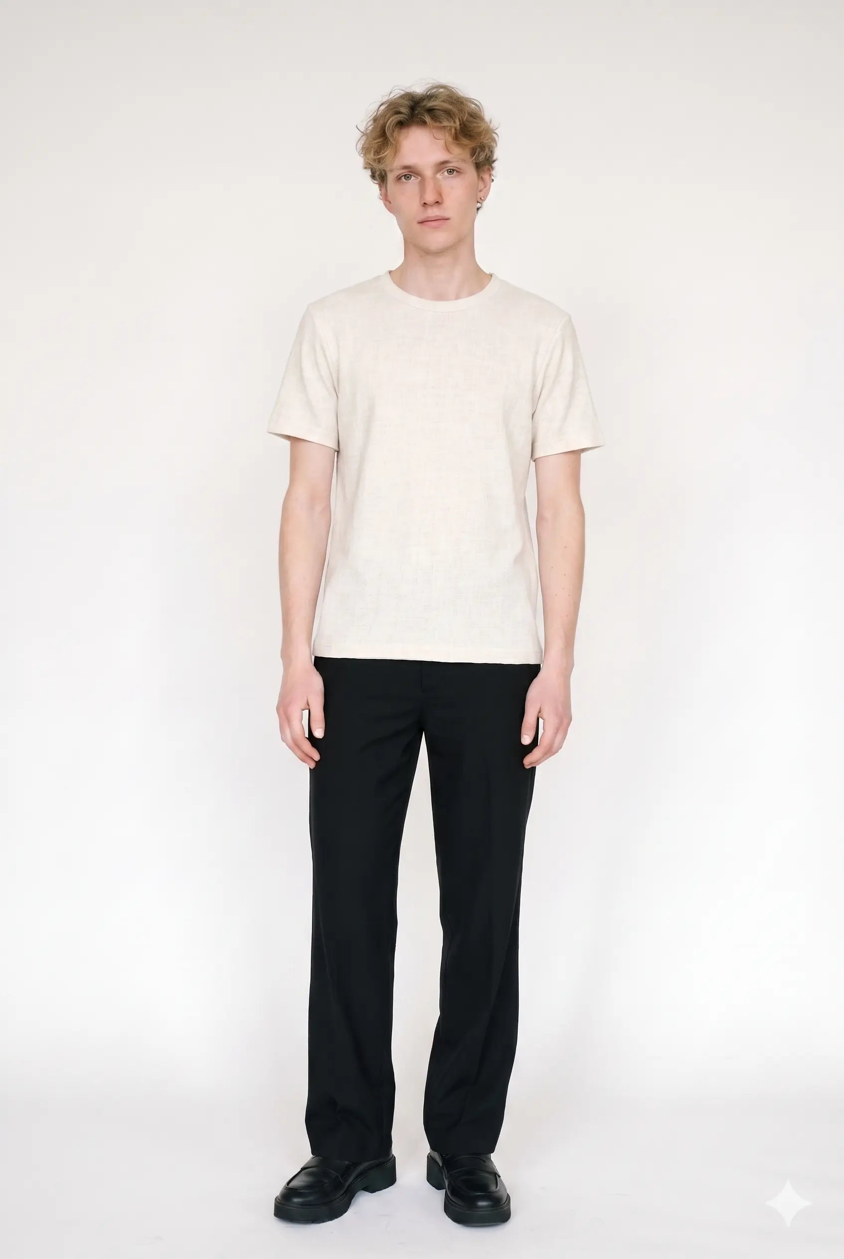 Das T-Shirt in L - Regular
