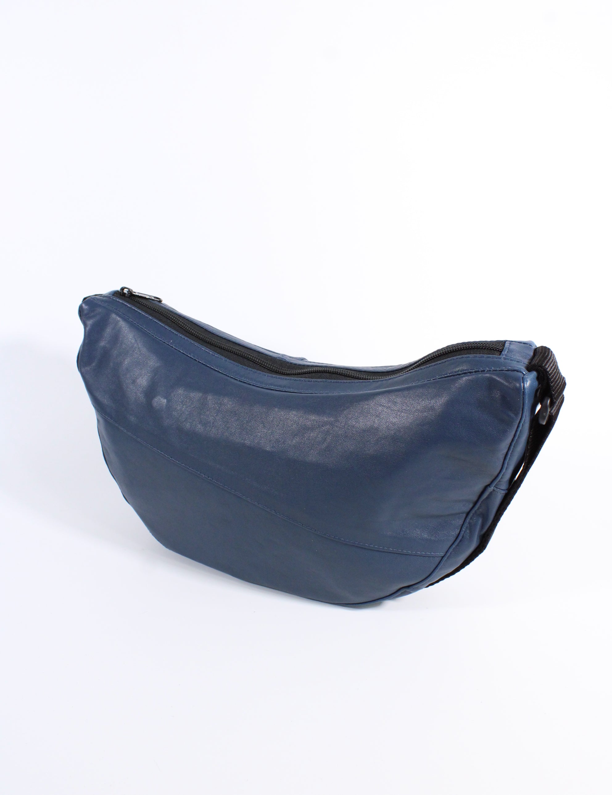 blau_4x_13a1486c-6ccb-45b1-b28c-95fcb613975b.jpg