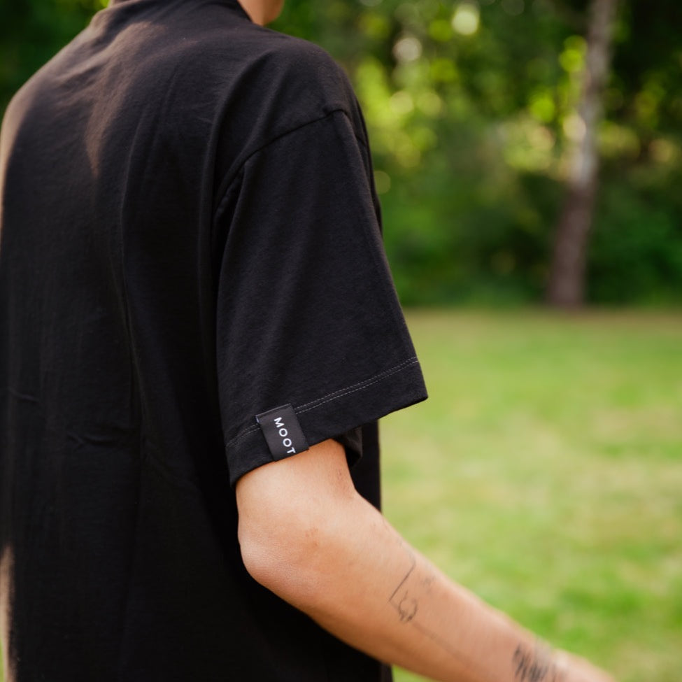 Das T-Shirt - Schwarz